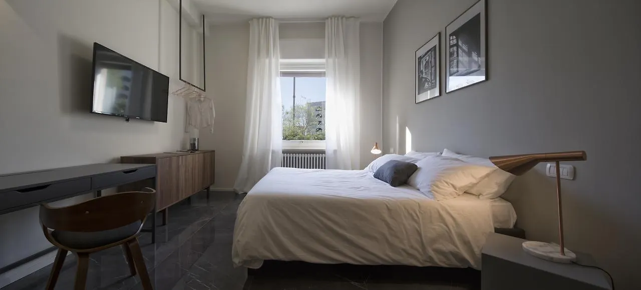 Suite Vogue Stazione Voghera 0*,