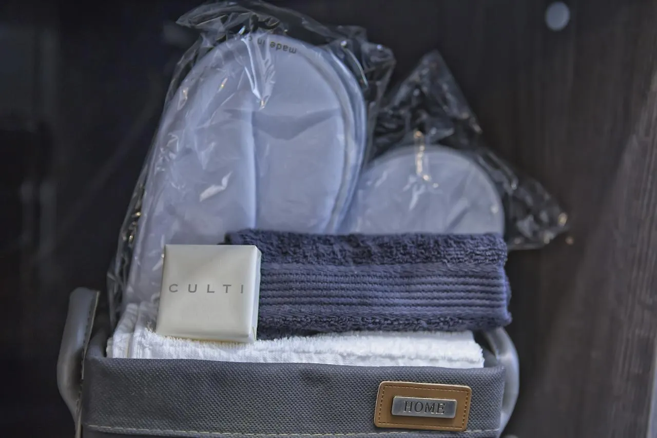 Suite Vogue Stazione Voghera 0*,  İtalya