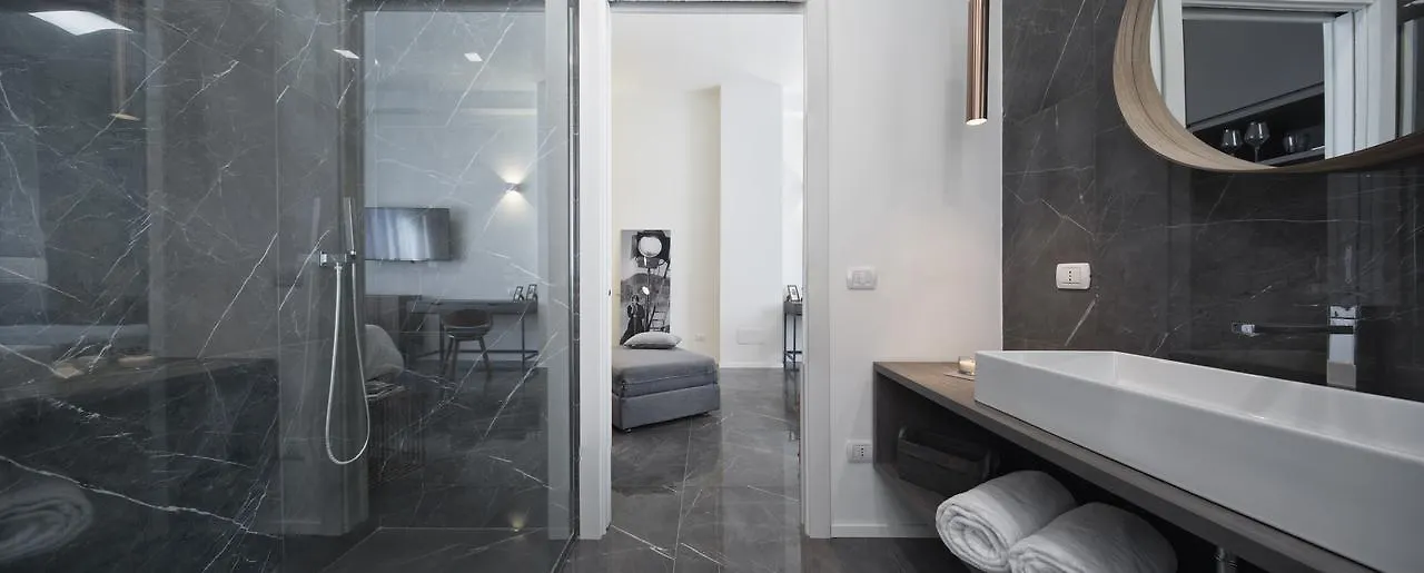 Suite Vogue Stazione Voghera 0*,